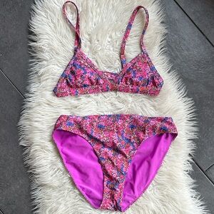 Sabal Swimwear- Cleavage-Enhancing Seaside Bikini Top - Tropical Punch